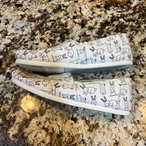 TOMS Easter Edition Rabbit/Bunny Slip On Flats - Women’s Size 7